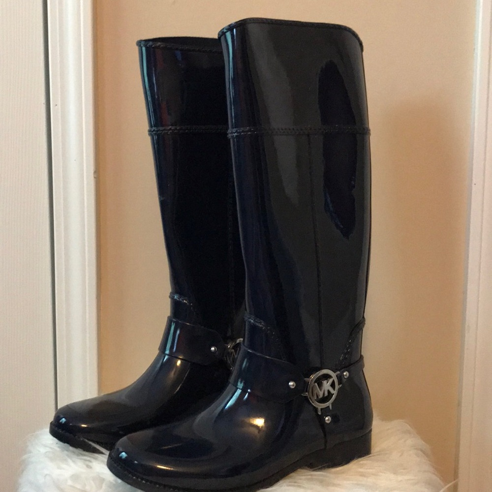 Michael Kors Navy Rain boots💋
